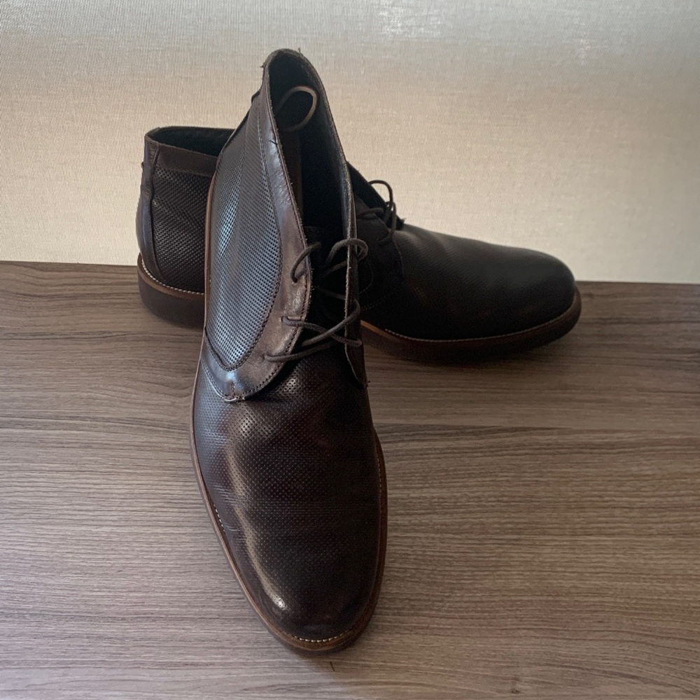 Men’s Chukka Boots size 11.5